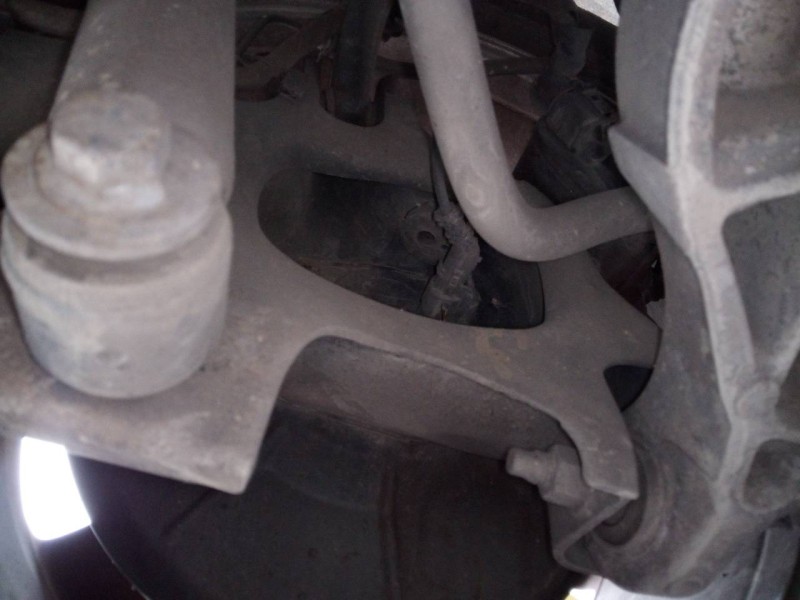 Recambio de mangueta trasera derecha para volvo xc60 momentum drive referencia OEM IAM   