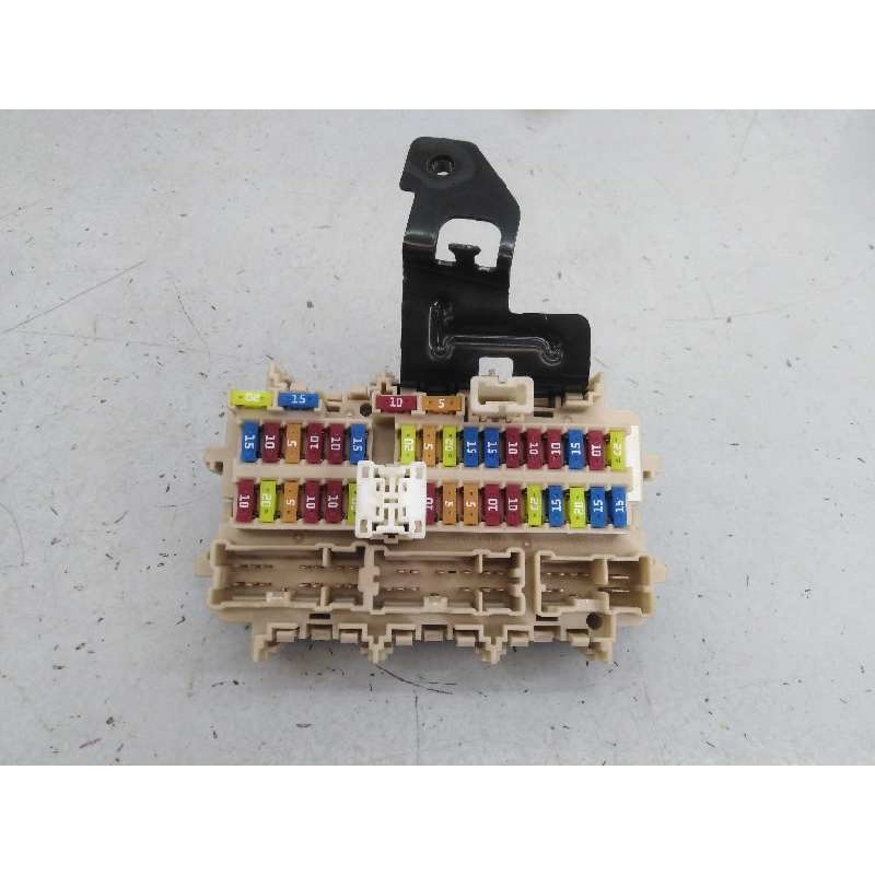 Recambio de caja reles / fusibles para nissan qashqai (j11) acenta referencia OEM IAM   E3-B4-35-3