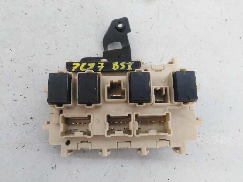 Recambio de caja reles / fusibles para nissan qashqai (j11) acenta referencia OEM IAM   E3-B4-35-3