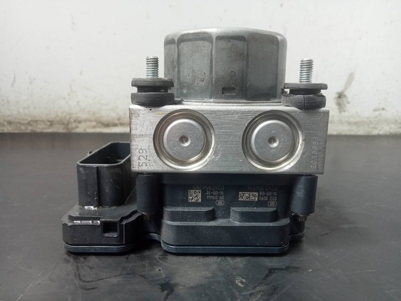 Recambio de abs para dacia sandero ambiance referencia OEM IAM 5N0614109R  P3-A8-7-4