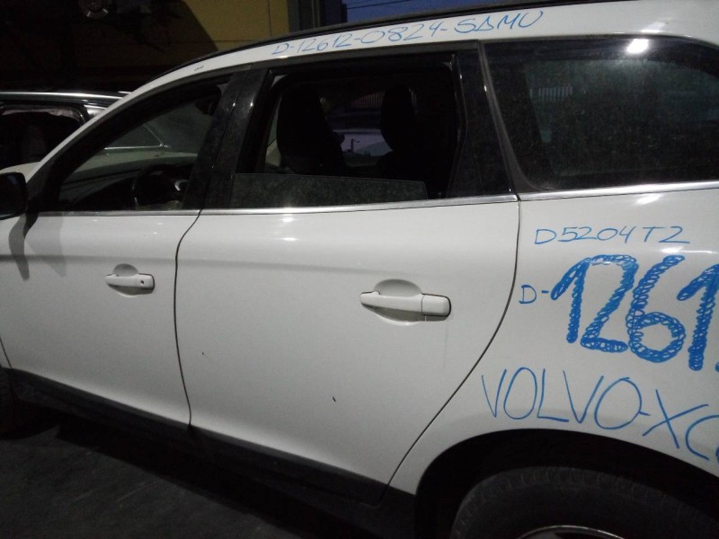 Recambio de puerta trasera izquierda para volvo xc60 momentum drive referencia OEM IAM   