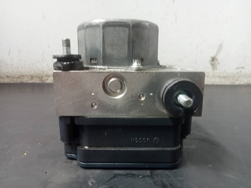 Recambio de abs para dacia sandero ambiance referencia OEM IAM 5N0614109R  P3-A8-7-4