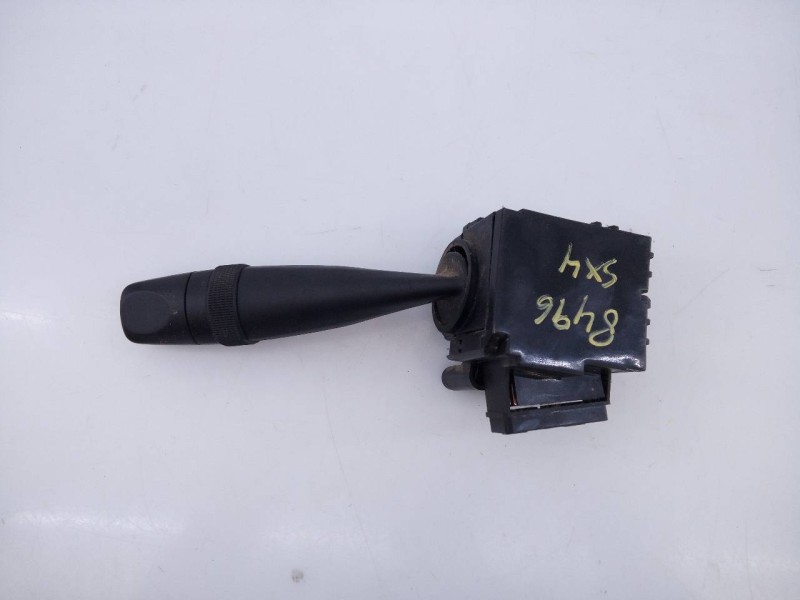 Recambio de mando limpia para suzuki sx4 gle 4x4 referencia OEM IAM   E3-B4-17-3