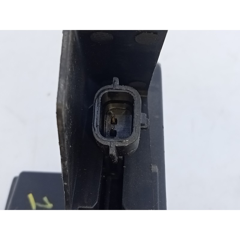 Recambio de cerradura puerta trasera derecha para dacia sandero ambiance referencia OEM IAM   E1-A1-44-1