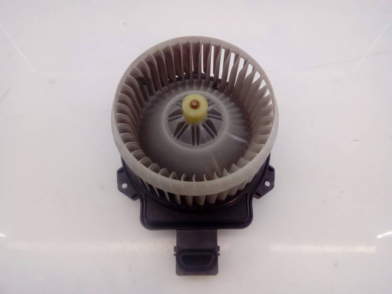 Recambio de ventilador calefaccion para suzuki sx4 gle 4x4 referencia OEM IAM   E3-B4-18-1