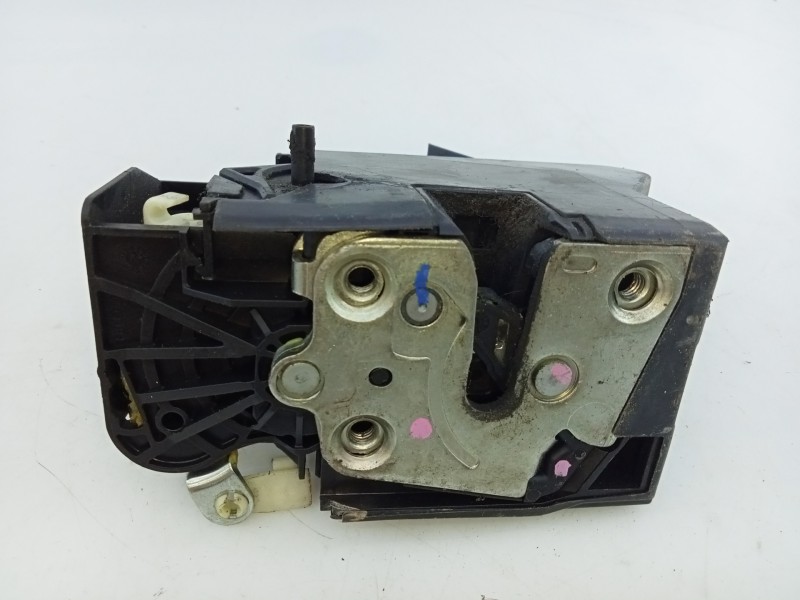 Recambio de cerradura puerta trasera derecha para dacia sandero ambiance referencia OEM IAM   E1-A1-44-1