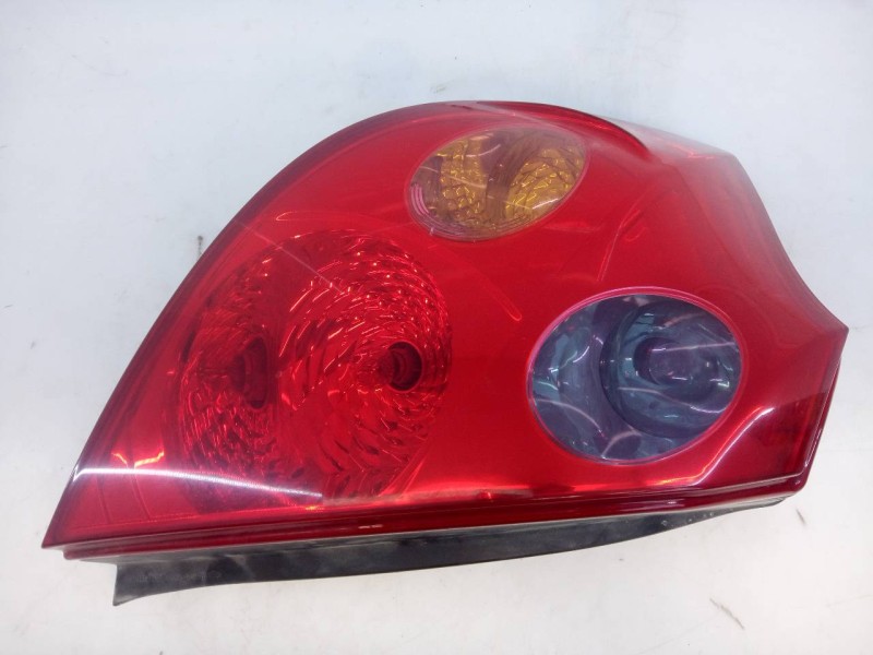 Recambio de piloto trasero izquierdo para kia cee´d active referencia OEM IAM   E2-B5-48-1