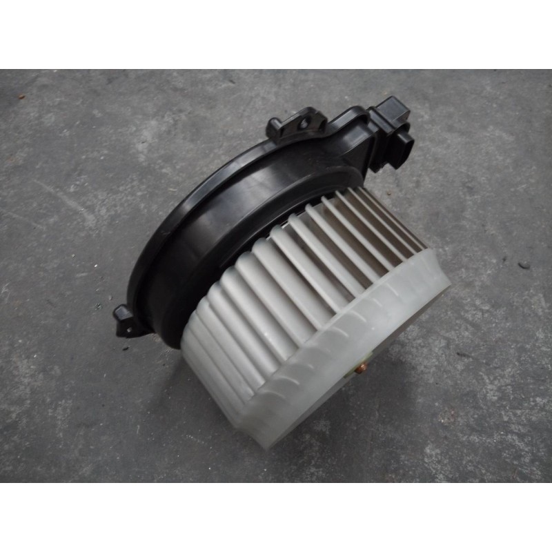 Recambio de ventilador calefaccion para suzuki sx4 gle 4x4 referencia OEM IAM   E3-B4-18-1