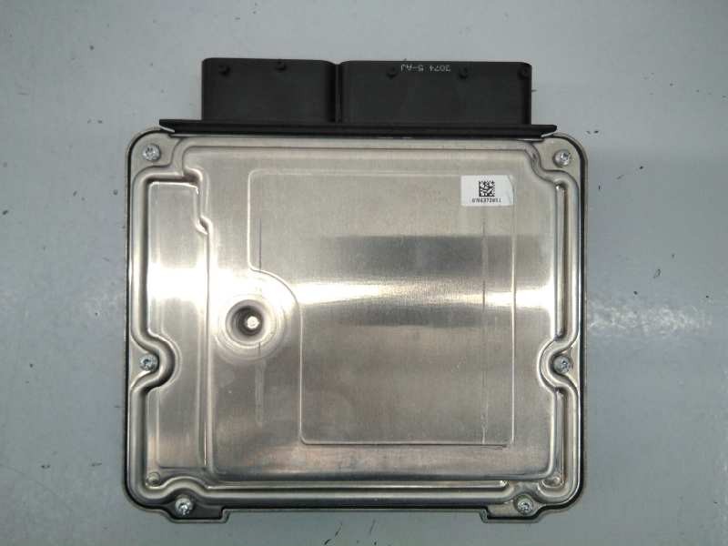 Recambio de centralita motor uce para opel insignia berlina selective referencia OEM IAM 55595540 0281019867 E3-A5-27-5