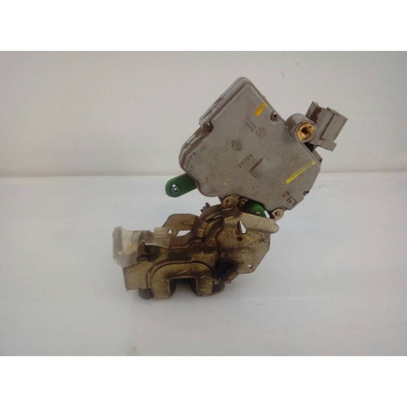 Recambio de cerradura puerta trasera izquierda para nissan terrano/terrano.ii (r20) luxury referencia OEM IAM   E2-A4-55-2