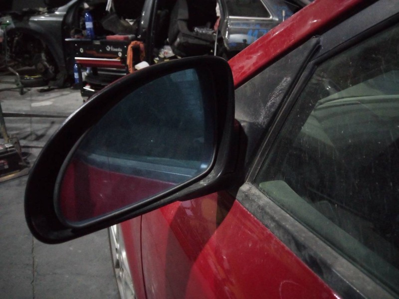 Recambio de retrovisor izquierdo electrico para kia cee´d active referencia OEM IAM   