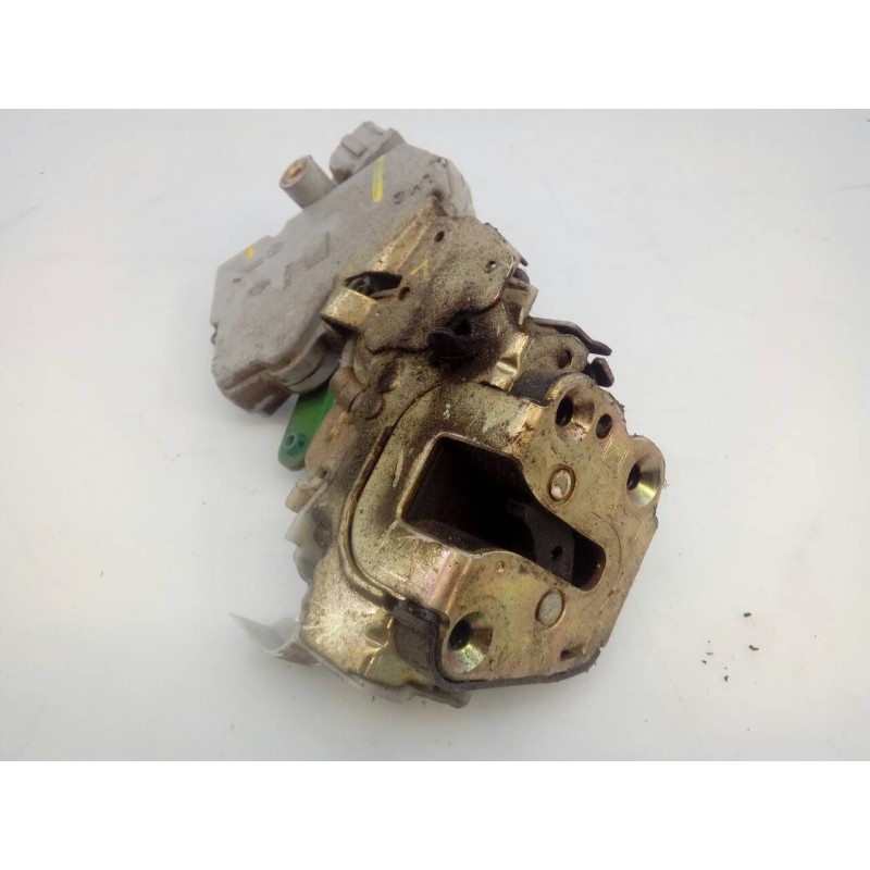 Recambio de cerradura puerta trasera izquierda para nissan terrano/terrano.ii (r20) luxury referencia OEM IAM   E2-A4-55-2