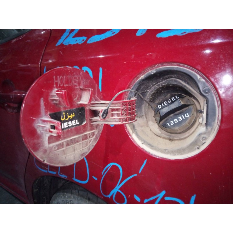 Recambio de tapa exterior combustible para kia cee´d active referencia OEM IAM   