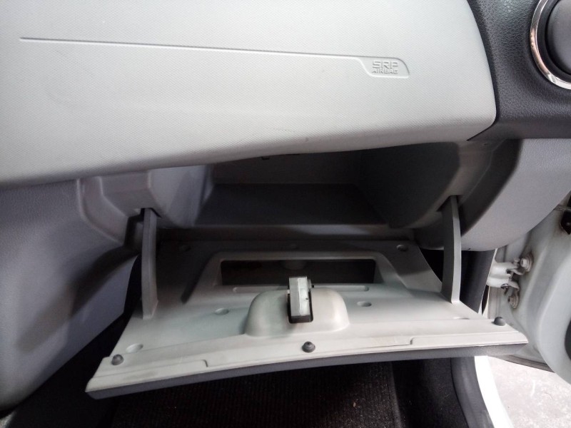 Recambio de guantera para dacia sandero ambiance referencia OEM IAM   