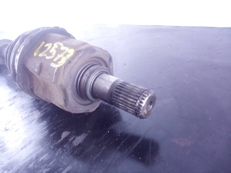 Recambio de transmision delantera izquierda para kia cee´d active referencia OEM IAM 495011H21  P1-A6-28