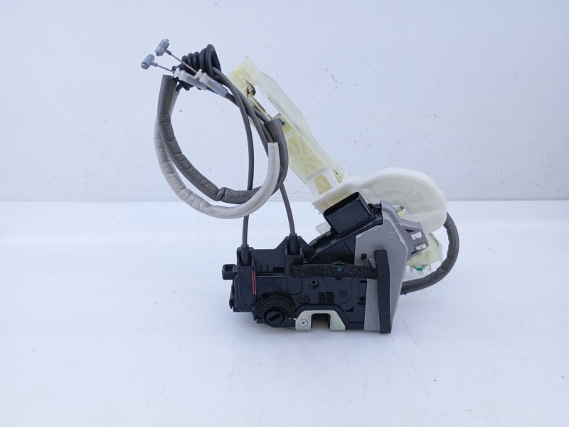 Recambio de cerradura puerta trasera derecha para hyundai ioniq hybrid referencia OEM IAM 81420G2000iHX  