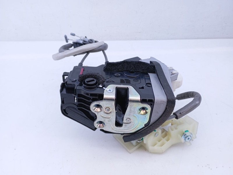 Recambio de cerradura puerta trasera derecha para hyundai ioniq hybrid referencia OEM IAM 81420G2000iHX  