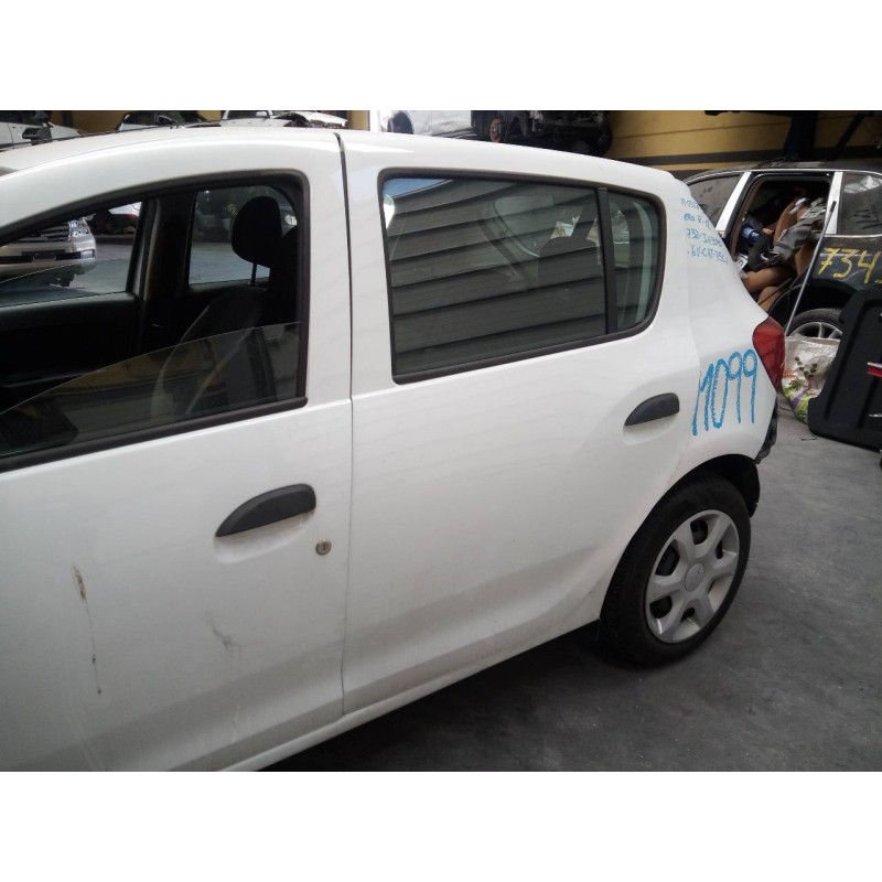 Recambio de puerta trasera izquierda para dacia sandero ambiance referencia OEM IAM   