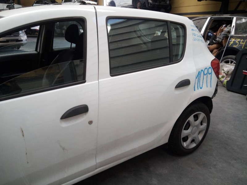 Recambio de puerta trasera izquierda para dacia sandero ambiance referencia OEM IAM   