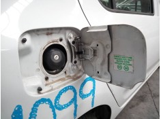 Recambio de tapa exterior combustible para dacia sandero ambiance referencia OEM IAM    2