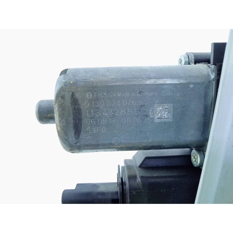 Recambio de elevalunas trasero derecho para opel crossland x excellence referencia OEM IAM 0130824076  E2-B6-50-2