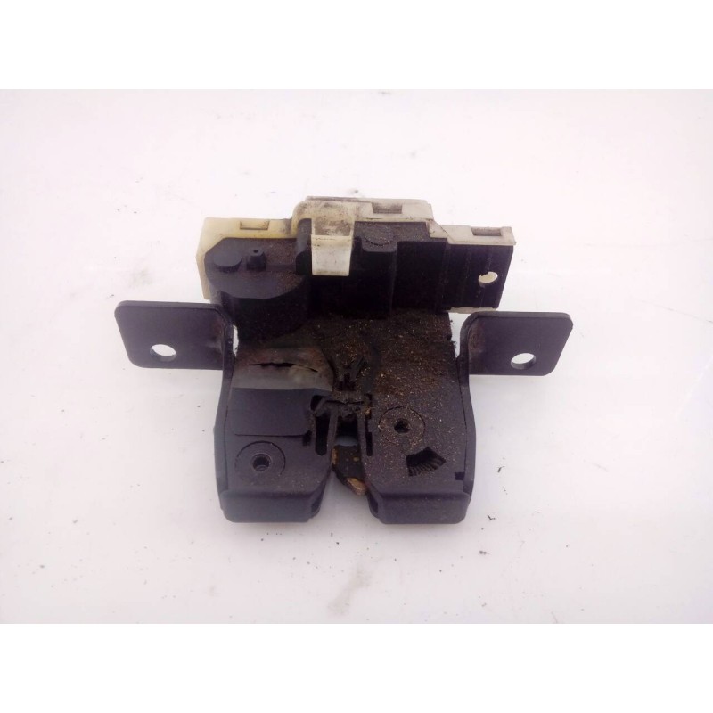 Recambio de cerradura maletero / porton para renault clio iii authentique referencia OEM IAM 8200076240E  E1-A1-8-2