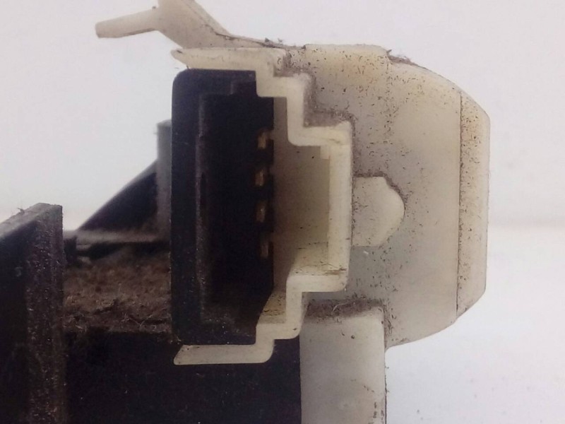 Recambio de cerradura maletero / porton para renault clio iii authentique referencia OEM IAM 8200076240E  E1-A1-8-2