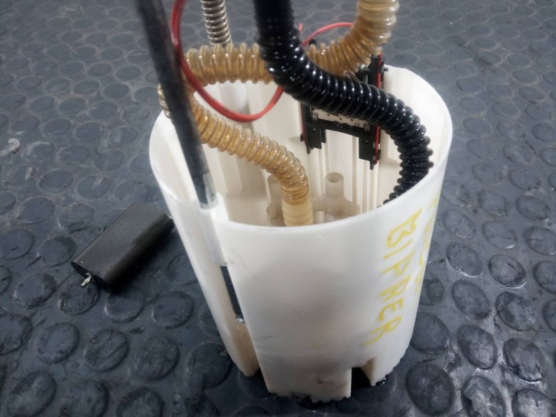 Recambio de aforador para peugeot bipper básico referencia OEM IAM 51787162 0580207001 P3-A6-14-2