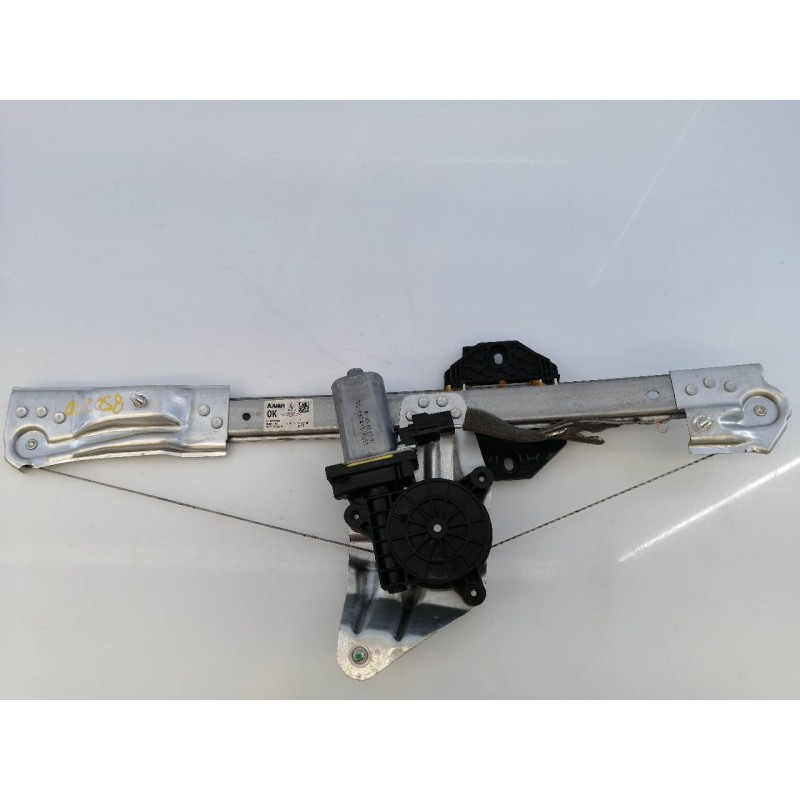 Recambio de elevalunas delantero derecho para dacia sandero stepway referencia OEM IAM 807209299R  E1-A1-12-2