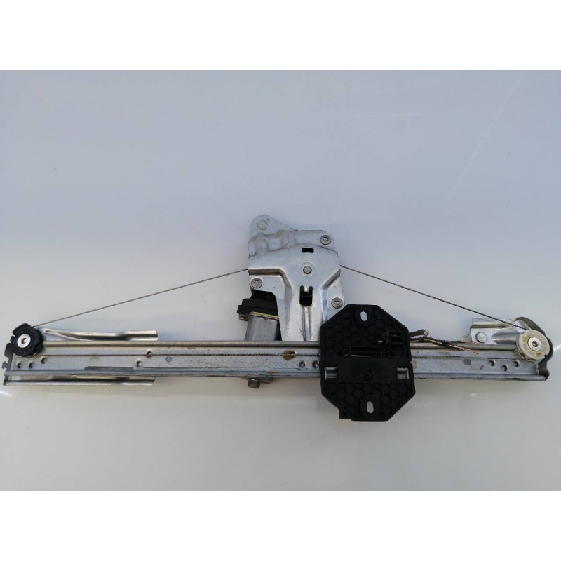 Recambio de elevalunas delantero derecho para dacia sandero stepway referencia OEM IAM 807209299R  E1-A1-12-2