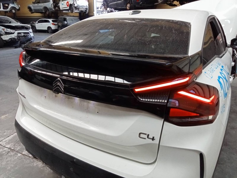 Recambio de porton trasero para citroën c4 iii seduction referencia OEM IAM   