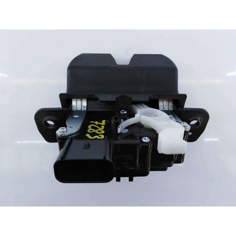 Recambio de cerradura maletero / porton para kia sportage concept 2wd referencia OEM IAM MBKM2267  E2-B5-5-2