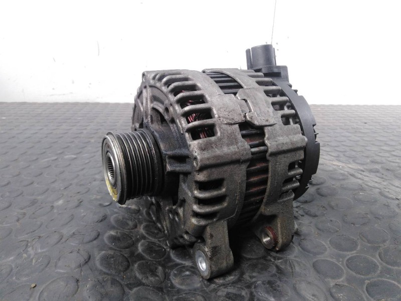Recambio de alternador para land rover freelander (lr2) sd4 s referencia OEM IAM 0121715024 6G9N10300YC P3-A5-5-3