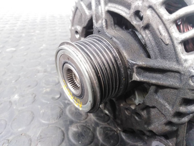 Recambio de alternador para land rover freelander (lr2) sd4 s referencia OEM IAM 0121715024 6G9N10300YC P3-A5-5-3