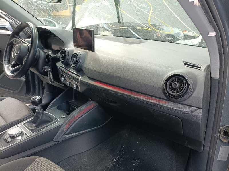 Recambio de salpicadero para audi q2 (gab) design edition referencia OEM IAM   