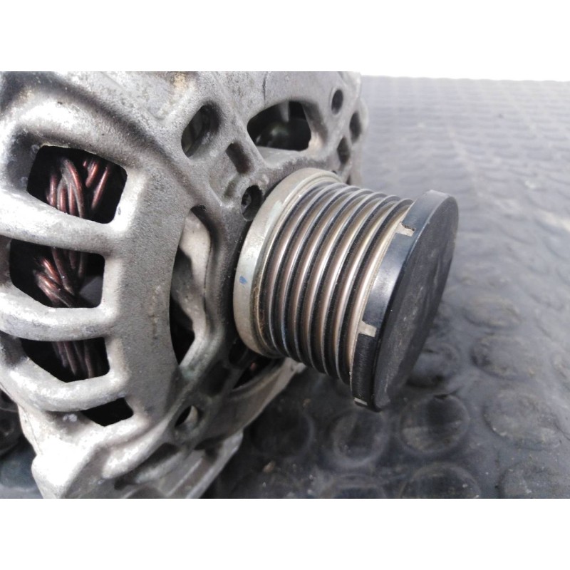 Recambio de alternador para dacia sandero stepway comfort referencia OEM IAM 231002854R F000BL04BF P3-A5-5-3