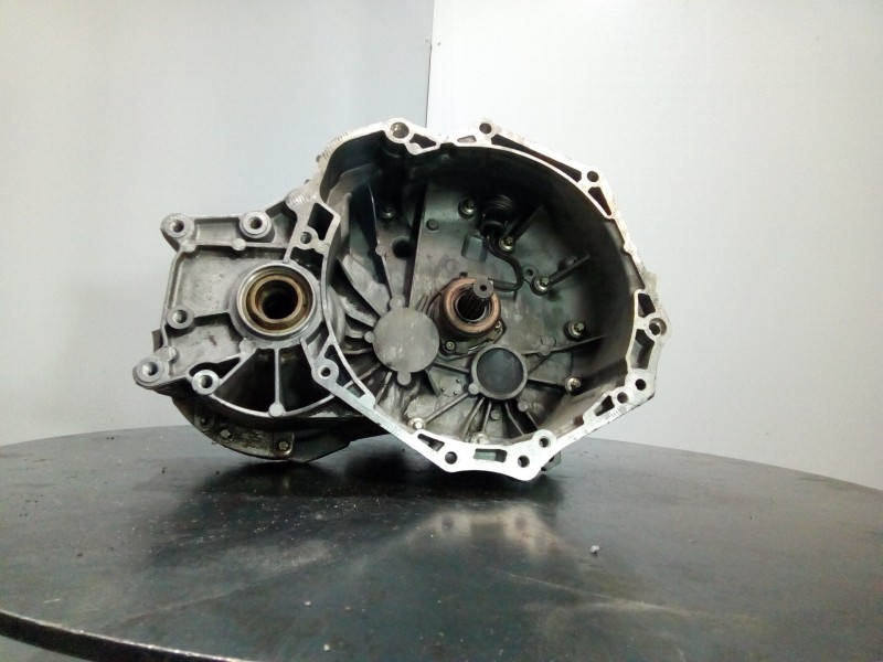 Recambio de caja cambios para opel astra gtc sport referencia OEM IAM G1207138108  M1-A3-109