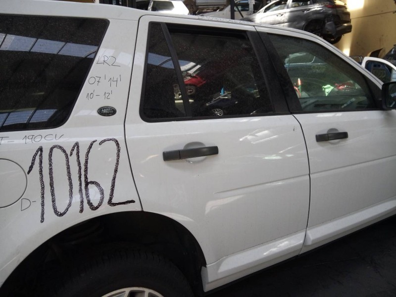 Recambio de puerta trasera derecha para land rover freelander (lr2) sd4 s referencia OEM IAM   