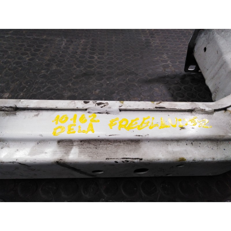 Recambio de refuerzo paragolpes delantero para land rover freelander (lr2) sd4 s referencia OEM IAM   P1-A1-43