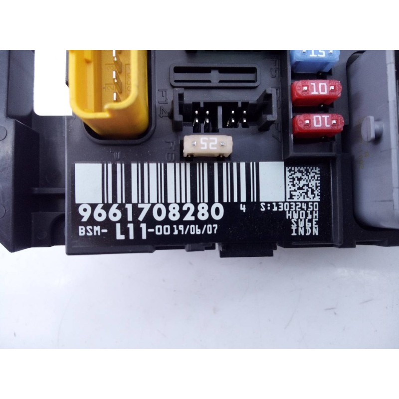 Recambio de caja reles / fusibles para peugeot 207 active referencia OEM IAM 9661708280  E3-B2-31-4