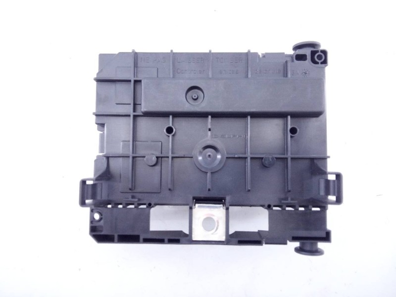 Recambio de caja reles / fusibles para peugeot 207 active referencia OEM IAM 9661708280  E3-B2-31-4