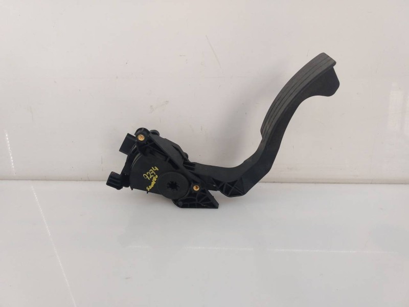 Recambio de pedal acelerador para dacia sandero stepway comfort referencia OEM IAM 180022703R 6PV00997803 E1-A1-39-1