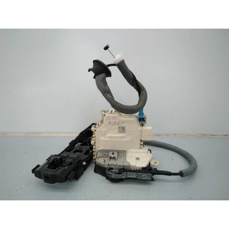 Recambio de cerradura puerta delantera derecha para audi a3 sportback (8va) attraction quattro referencia OEM IAM 8X1837016C  E1