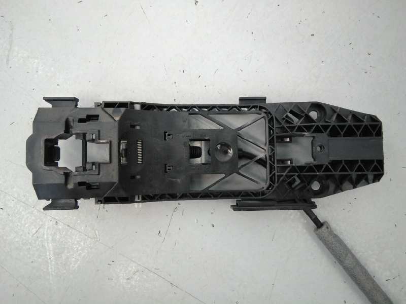 Recambio de cerradura puerta delantera derecha para audi a3 sportback (8va) attraction quattro referencia OEM IAM 8X1837016C  E1