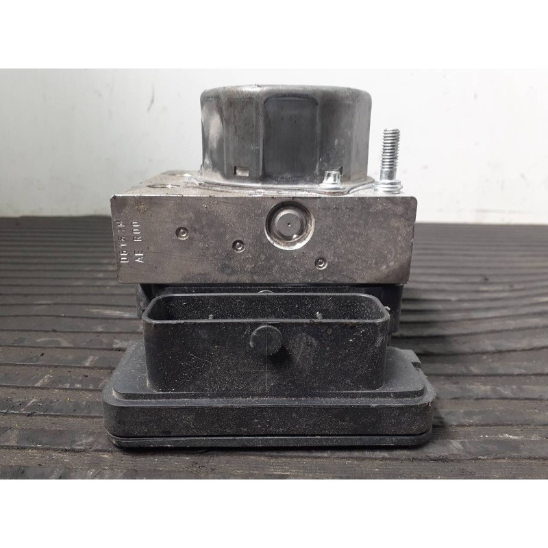 Recambio de abs para renault clio iv limited referencia OEM IAM 476600188R  P3-A8-22-4