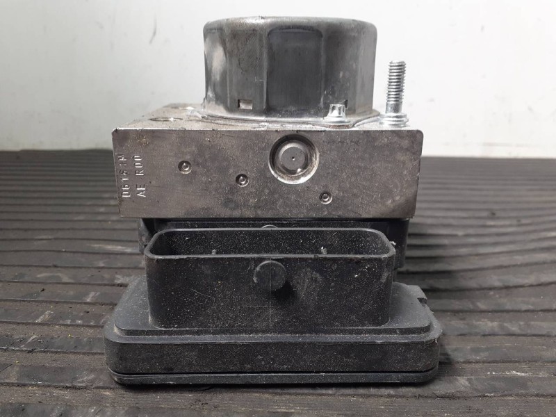 Recambio de abs para renault clio iv limited referencia OEM IAM 476600188R  P3-A8-22-4