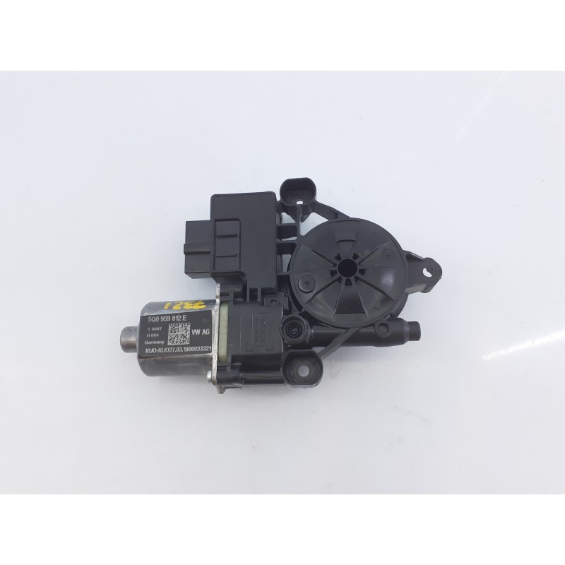 Recambio de motor elevalunas trasero derecho para skoda octavia lim. (5e3) ambition referencia OEM IAM 5Q959812E  E1-A5-7-2