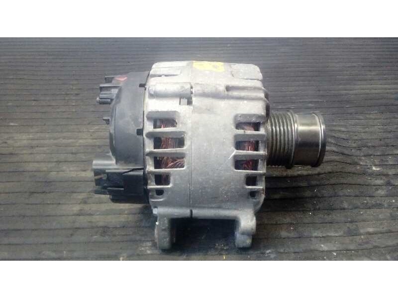 Recambio de alternador para audi a1 sportback (8xf) attracted referencia OEM IAM 04FC903023M  P3-B6-15-2