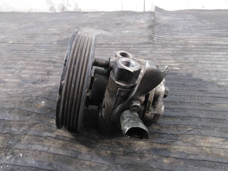 Recambio de bomba direccion para kia carnival ii referencia OEM IAM 06164  P3-B4-7-3