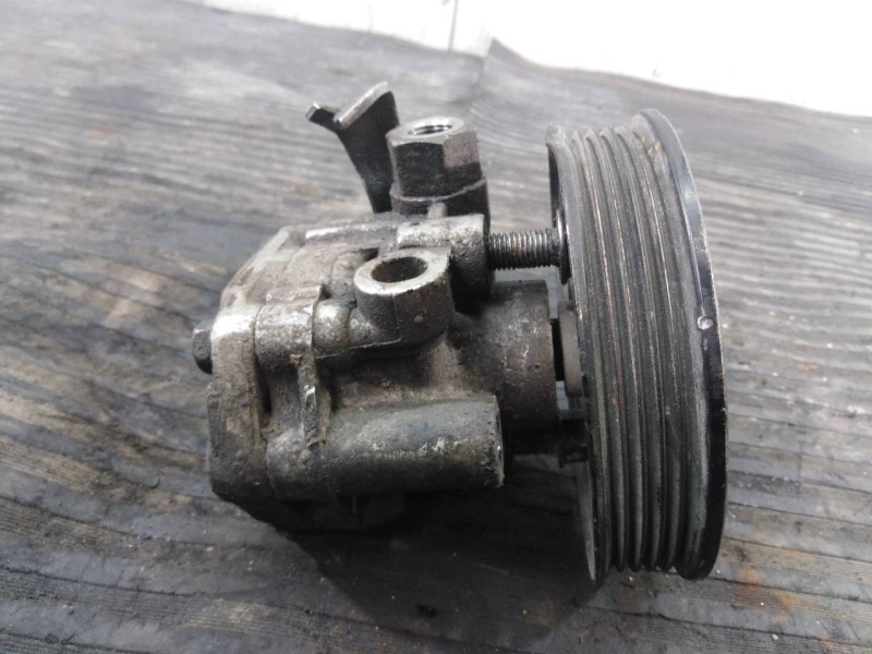 Recambio de bomba direccion para kia carnival ii referencia OEM IAM 06164  P3-B4-7-3